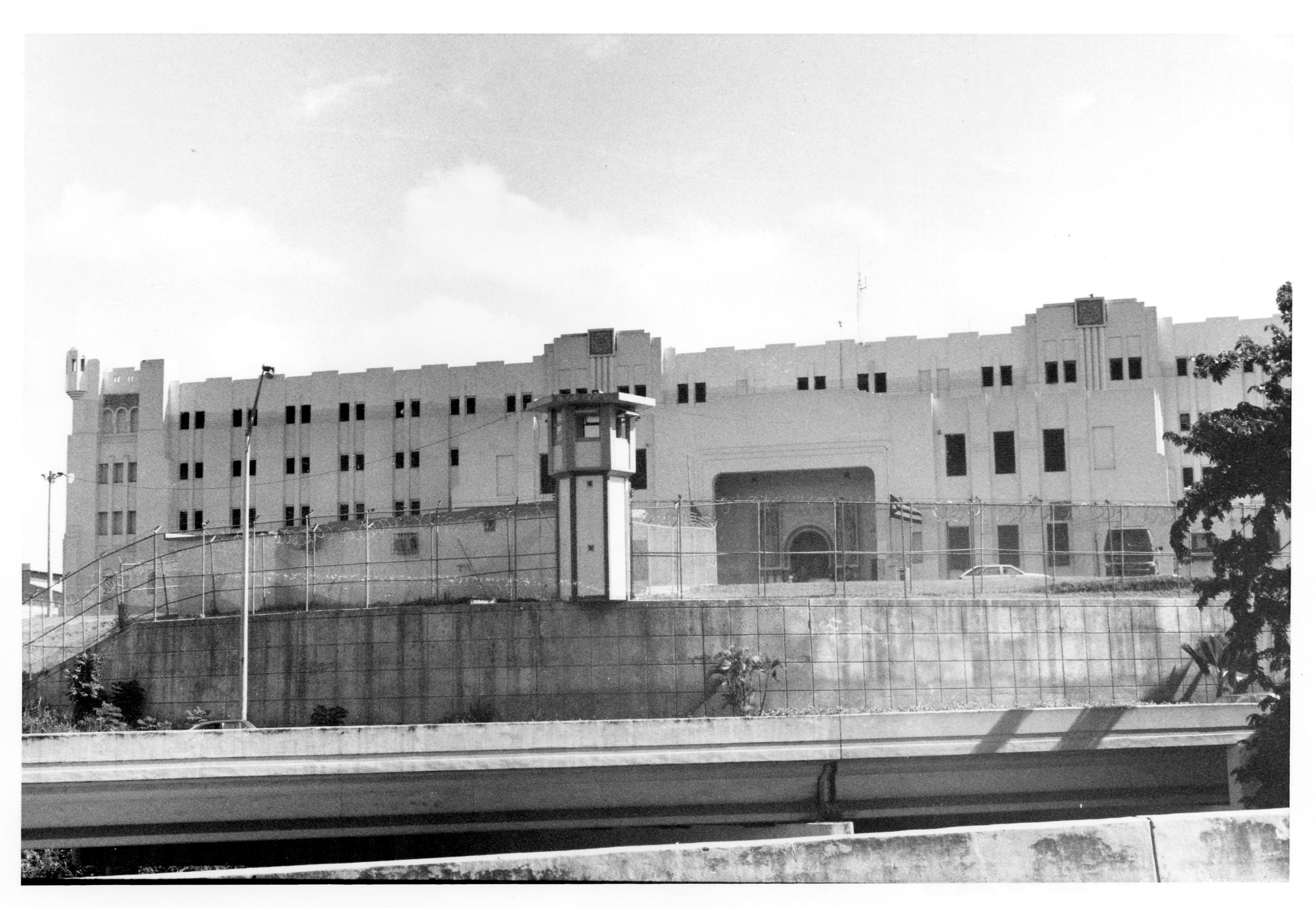 Penitenciaria Oso Blanco - 03000100